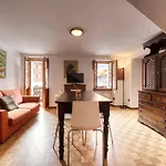 Incanto Walser Piazza Apartment