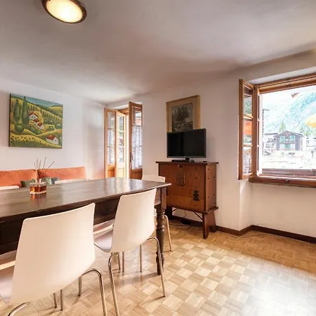 Incanto Walser Piazza Макуньяга