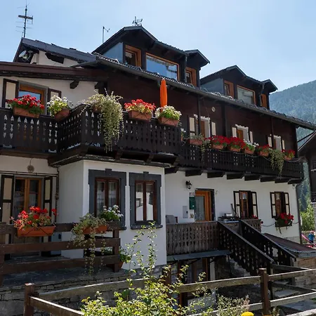 Incanto Walser Piazza Апартаменты Макуньяга