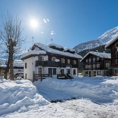 Incanto Walser Piazza Макуньяга