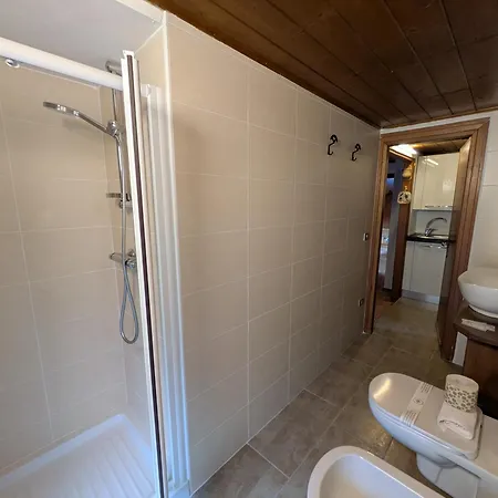 Incanto Walser Piazza Макуньяга