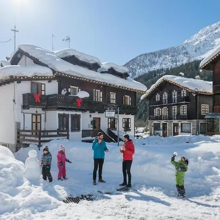 Incanto Walser Piazza Apartment Macugnaga